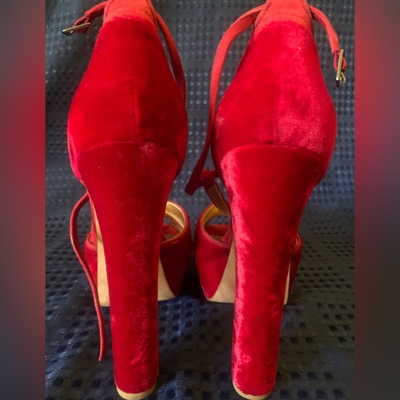 Mimco cherry red ‘Stolen Treasures’ sky high platform sandal heels barely worn. - Picture 2 of 6